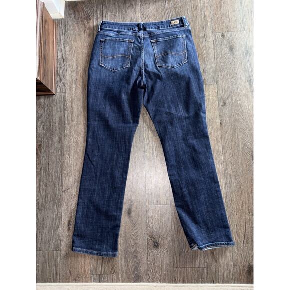 Lee Regular Fit Size 14 M Womens Denim Jeans Straight Leg Blue Mid Rise EUC - Picture 7 of 8